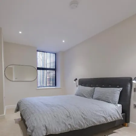 Charming 1-bedroom In Leeds Centre Perfect For Couples Or Solo Travelers * Leeds (West Yorkshire)