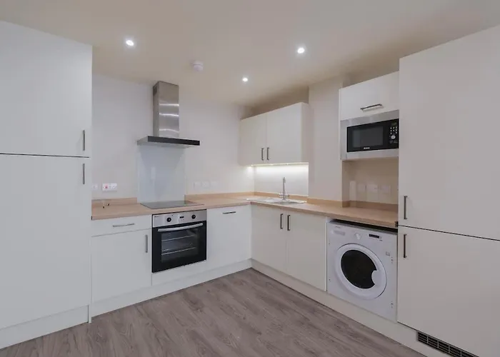 Charming 1-bedroom In Leeds Centre Perfect For Couples Or Solo Travelers Апартаменти